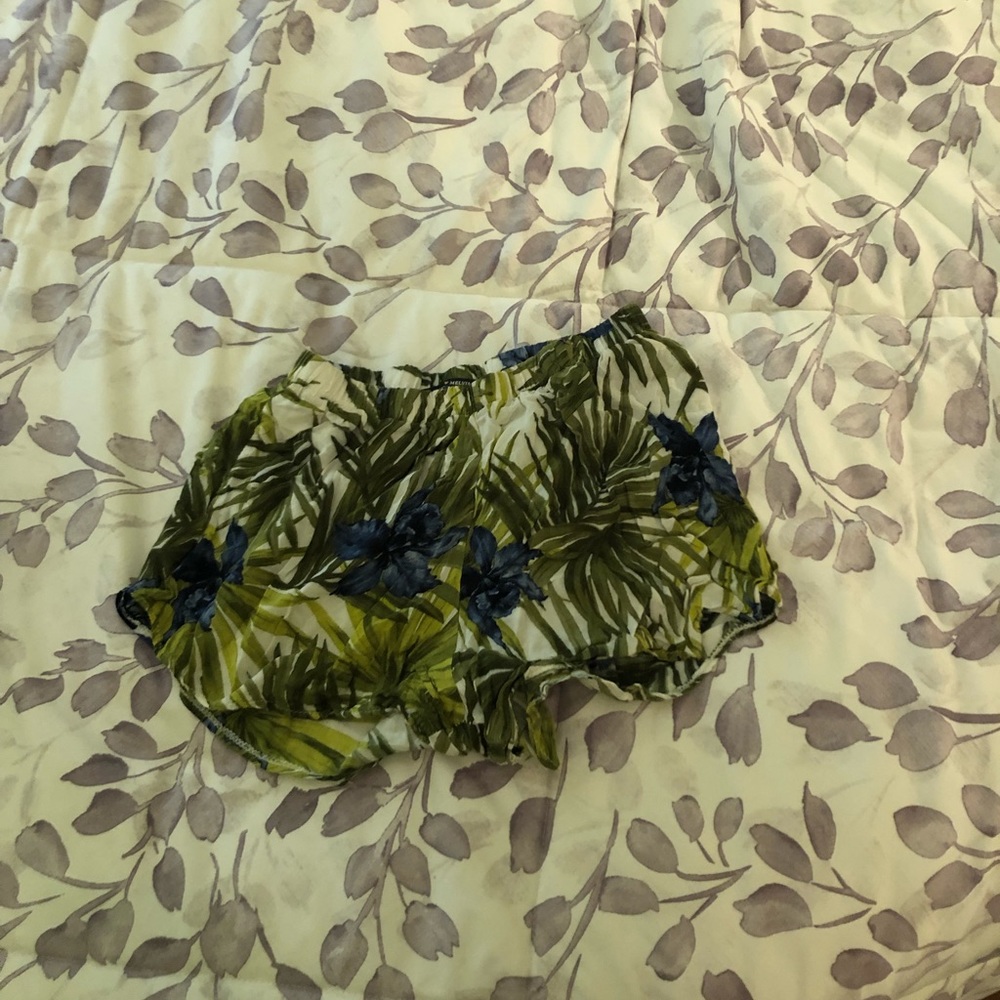 Brandy Melville tropical shorts